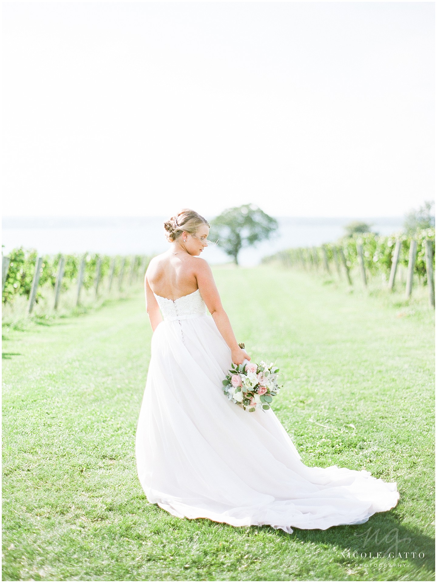 Ventosa_Vineyards_wedding_fingerlakes_NY_0225.jpg