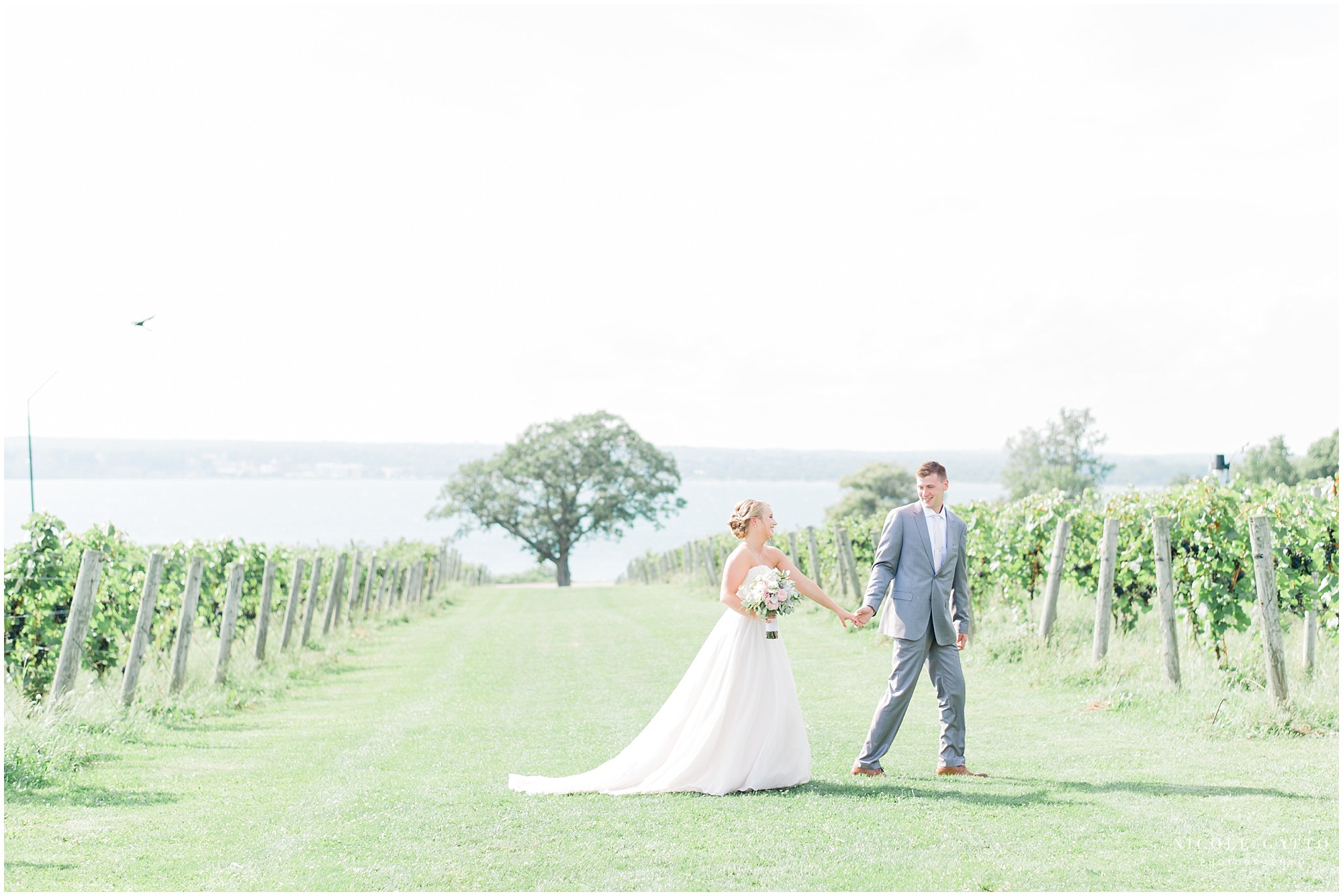 Ventosa_Vineyards_wedding_fingerlakes_NY_0227.jpg