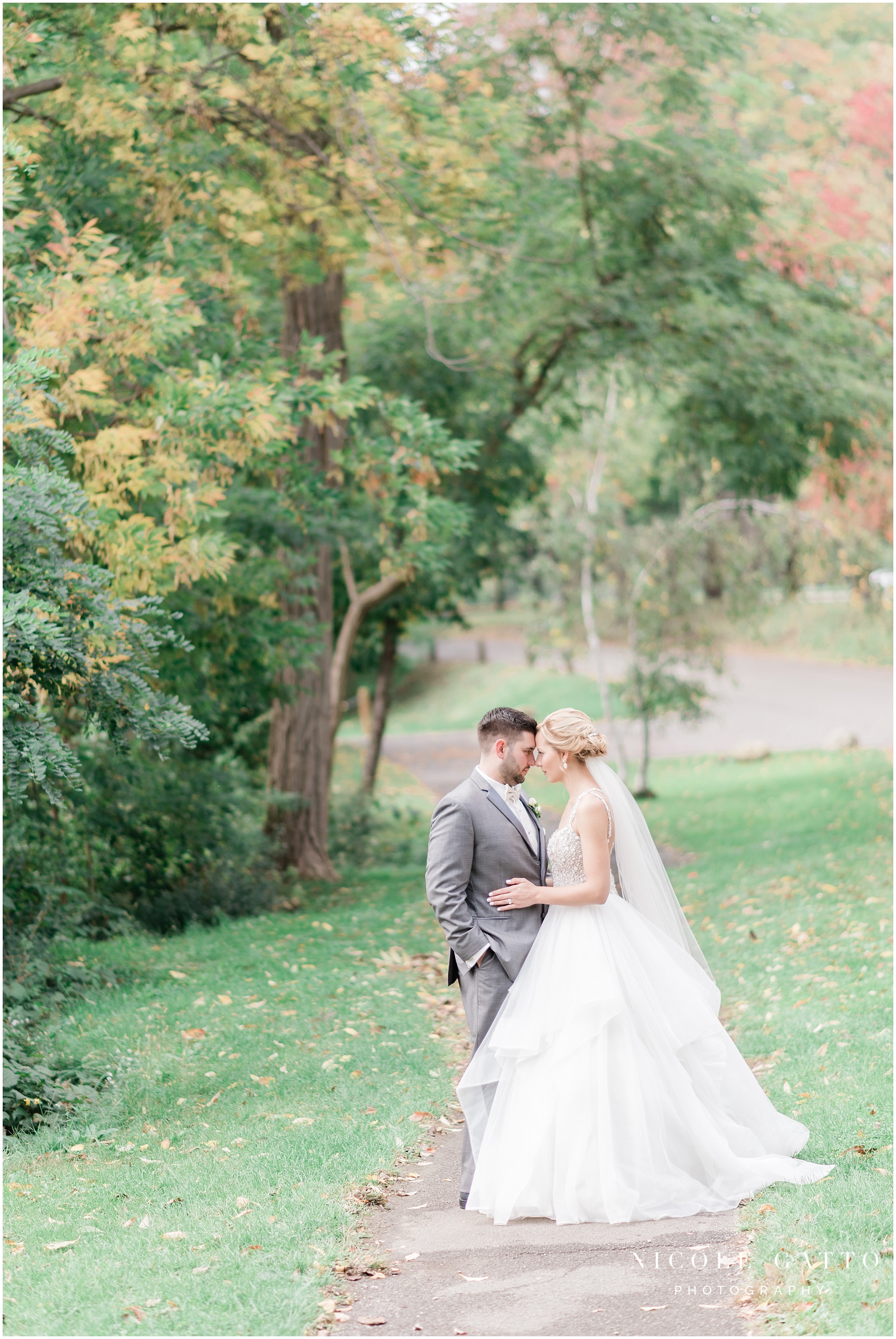 KOTECKI’S GRANDVIEW GROVE WEDDING