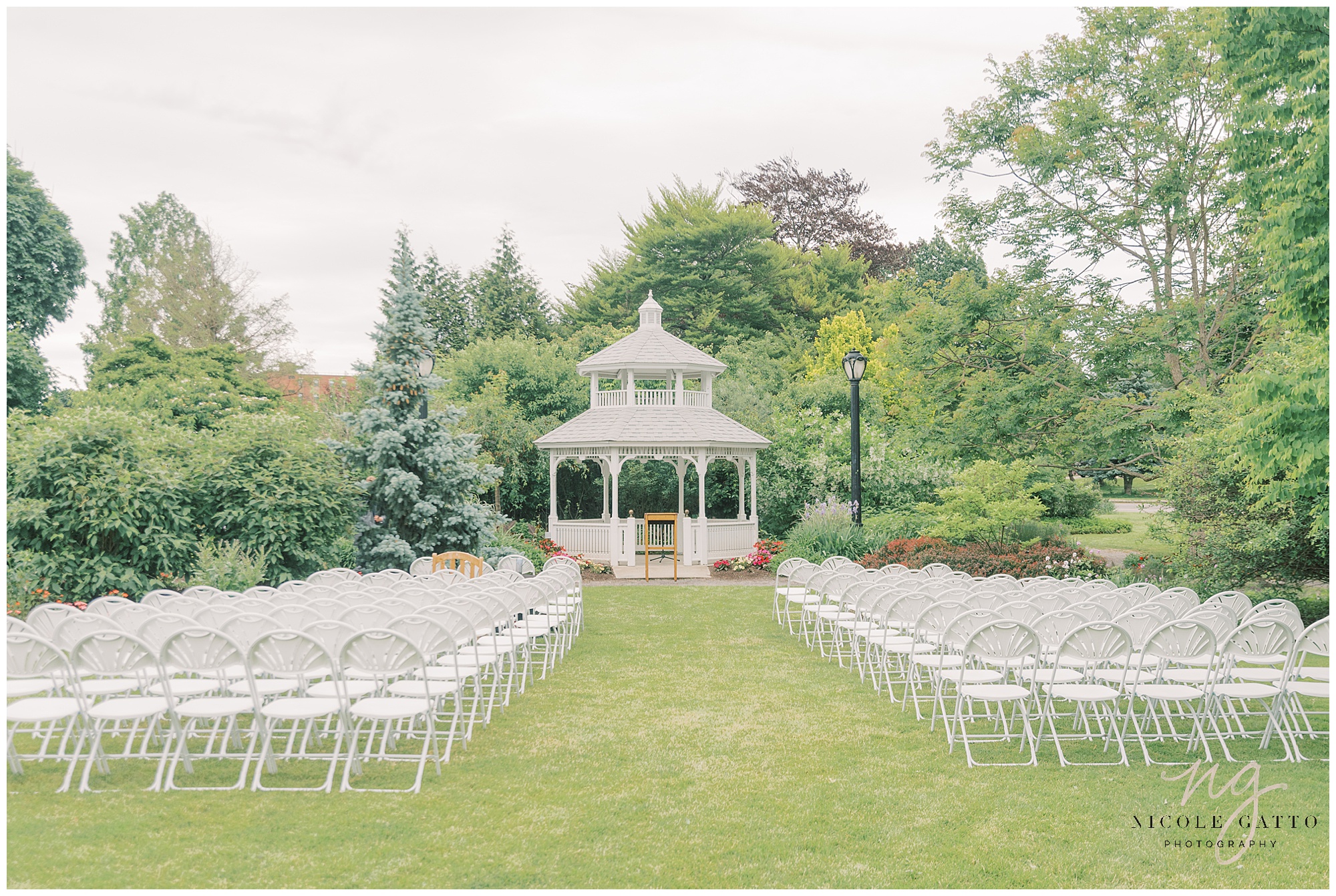 Wedding at Buffalo Botanical Gardens 