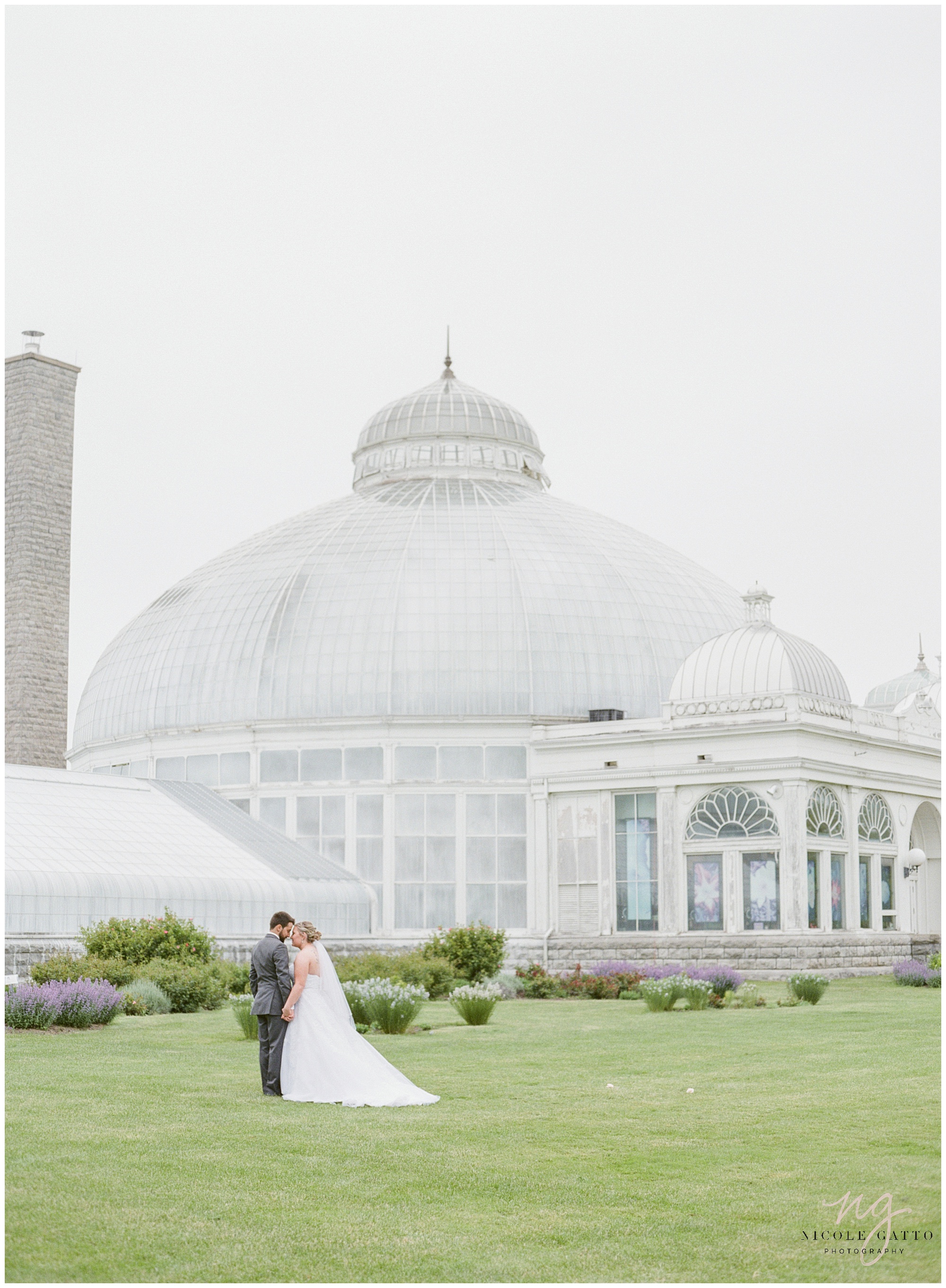 wedding_at_buffalo_botanical_gardens_0026.jpg